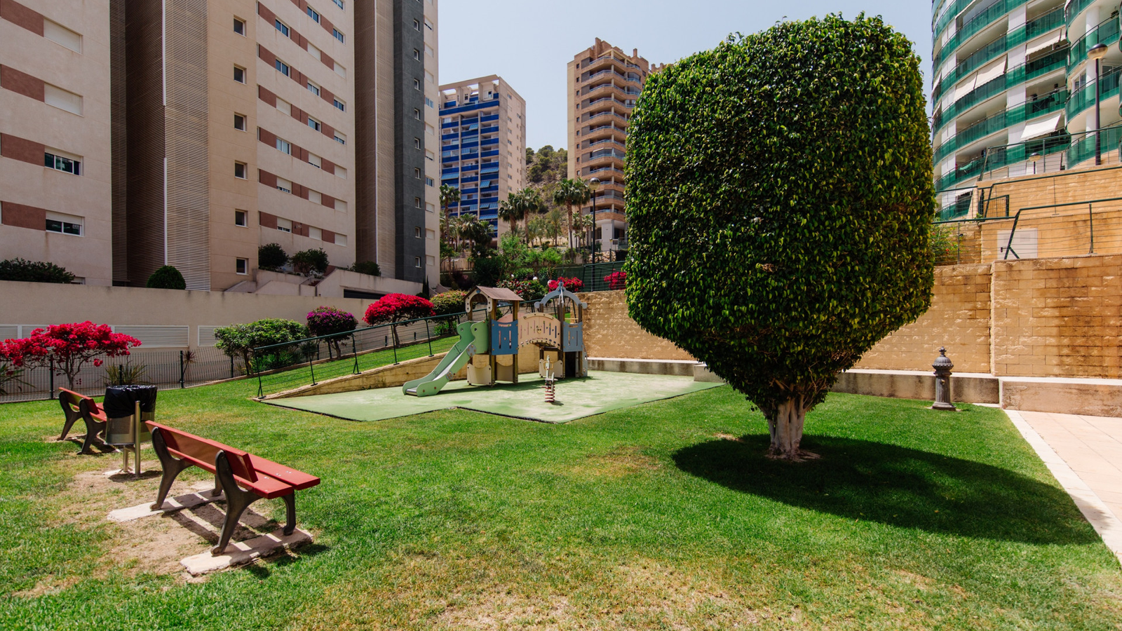photo of Villa or house on Av. Mestral, 5, 03570 La Vila Joiosa, Alicante, Spain