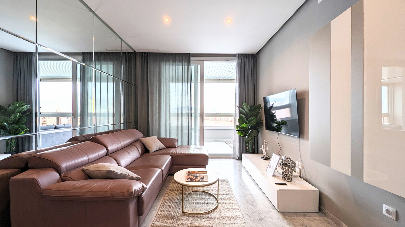 photo of Apartments on C. Alcalde Manuel Catalán Chana, 13A, 03503 Benidorm, Alicante, Spain
