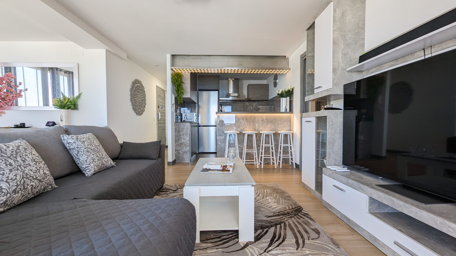 photo of Apartments on Av. Ametlla de Mar, 1, 03503 Benidorm, Alicante, Spain