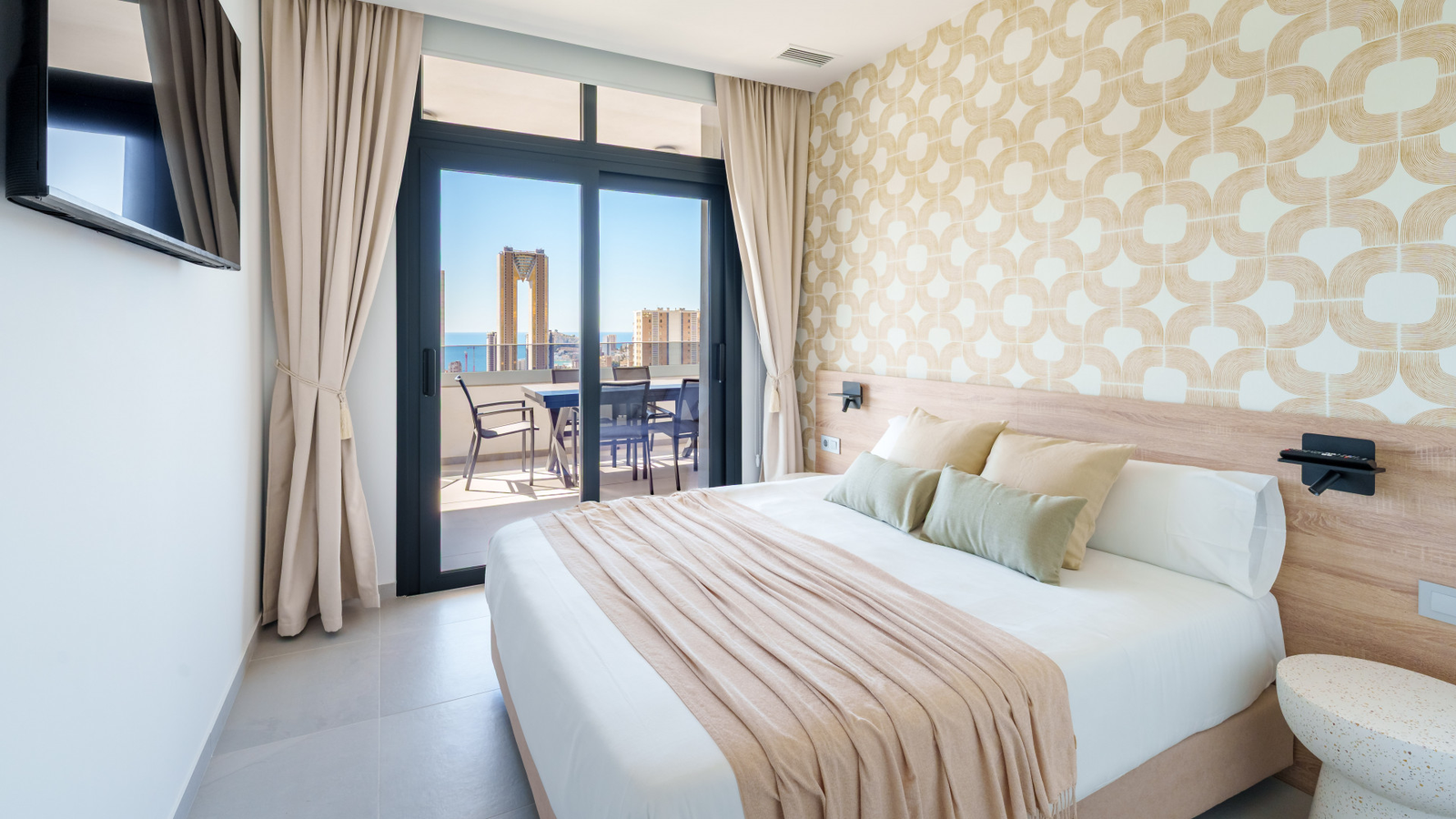 photo of Apartments on Calle Pdte. Adolfo Suárez, 14, 03502 Benidorm, Alicante, Spain