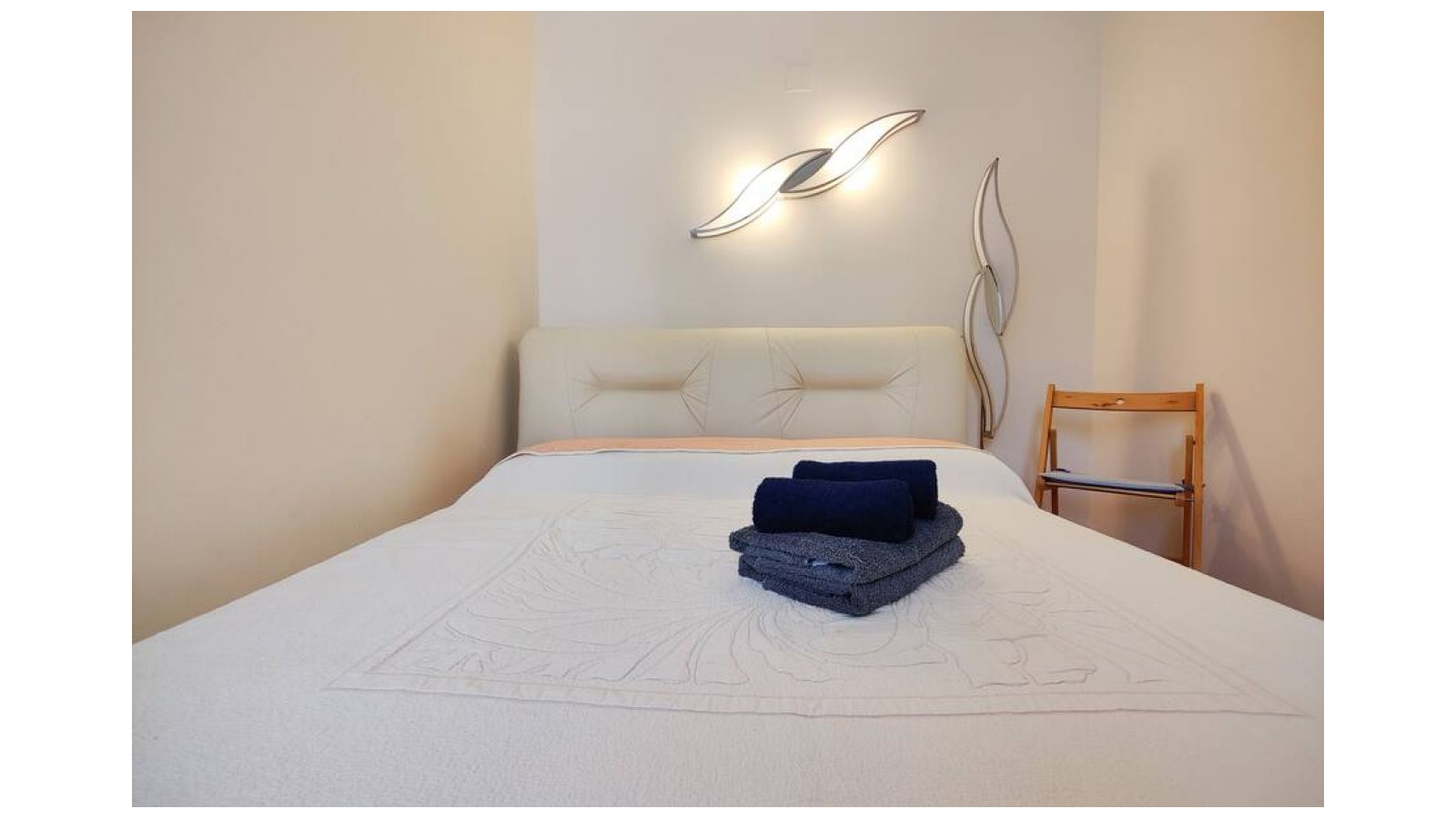 photo of Villa or house on Carrer Berna, 27, 03509 Golf Badia, Alicante, Spain