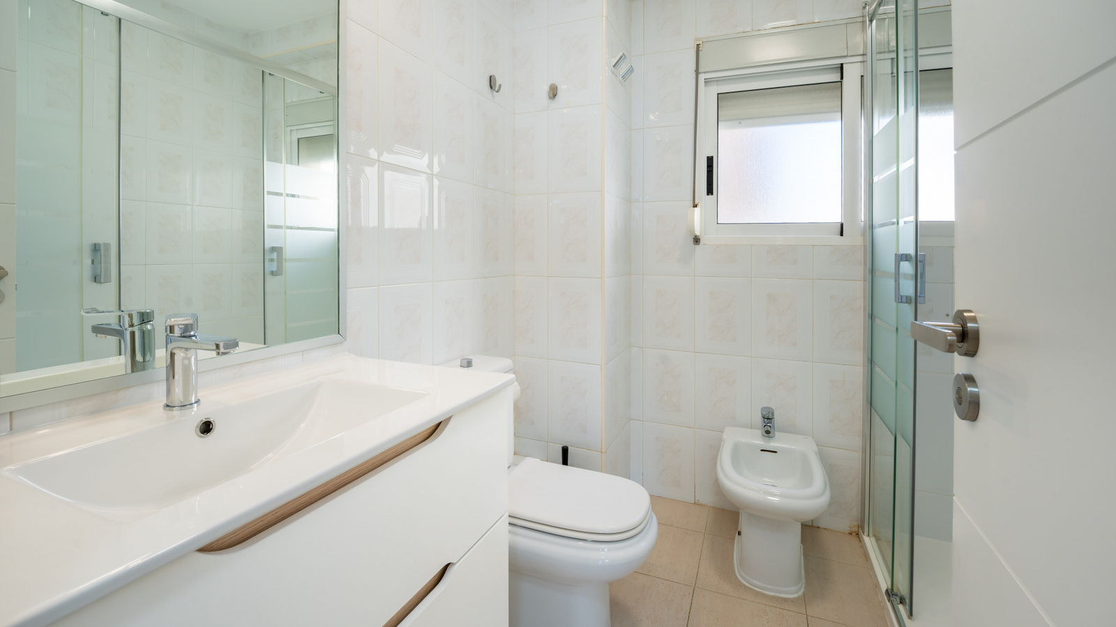 photo of Apartments on Av. de la Armada Española, 17, 03502 Benidorm, Alicante, Spain