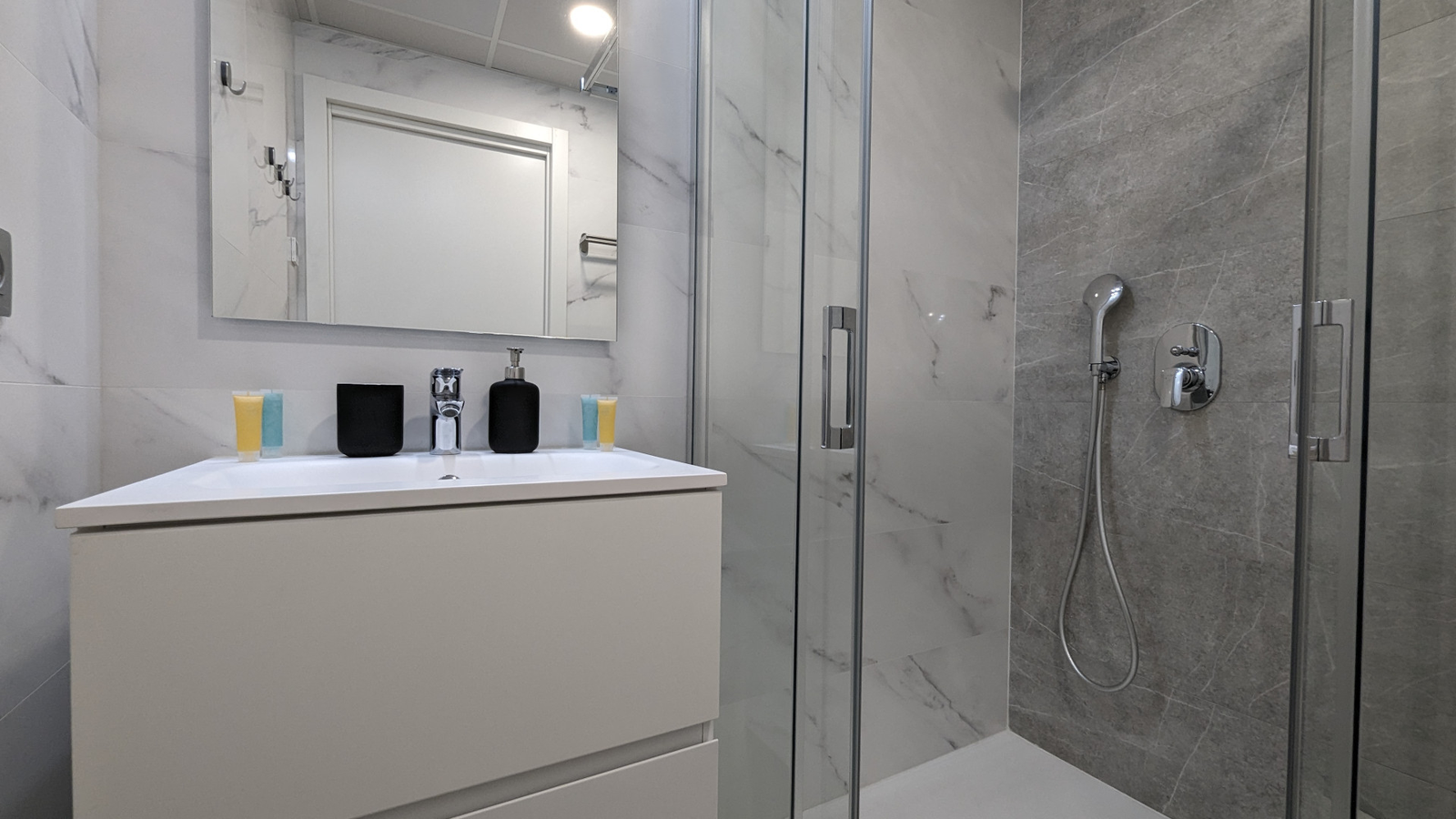 photo of Apartments on Av. de la Armada Española, 19, 03502 Benidorm, Alicante, Spain