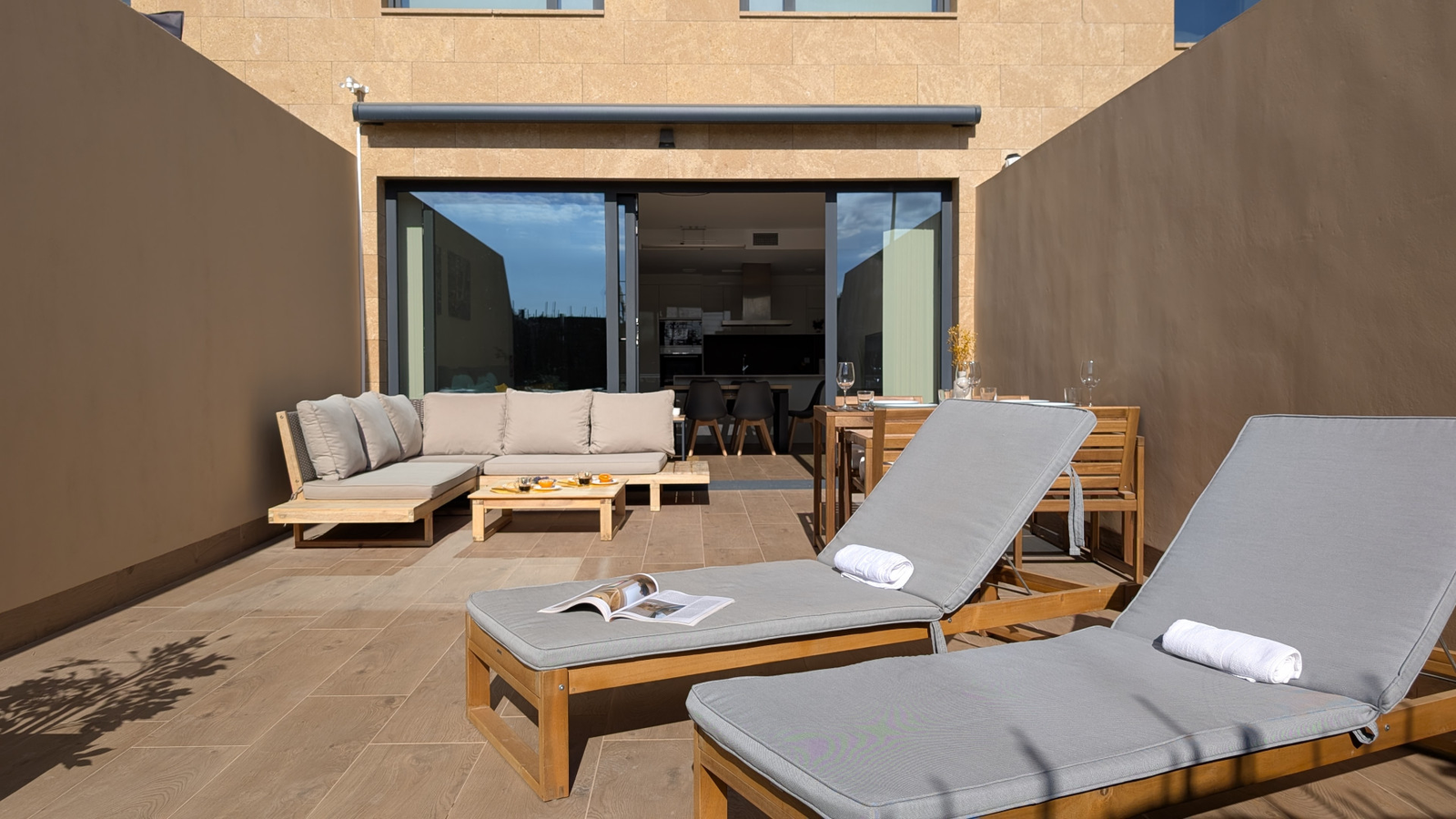 photo of Villa or house on Partida Torres Nte., 21, 03570 Villajoyosa, Alicante, Spain