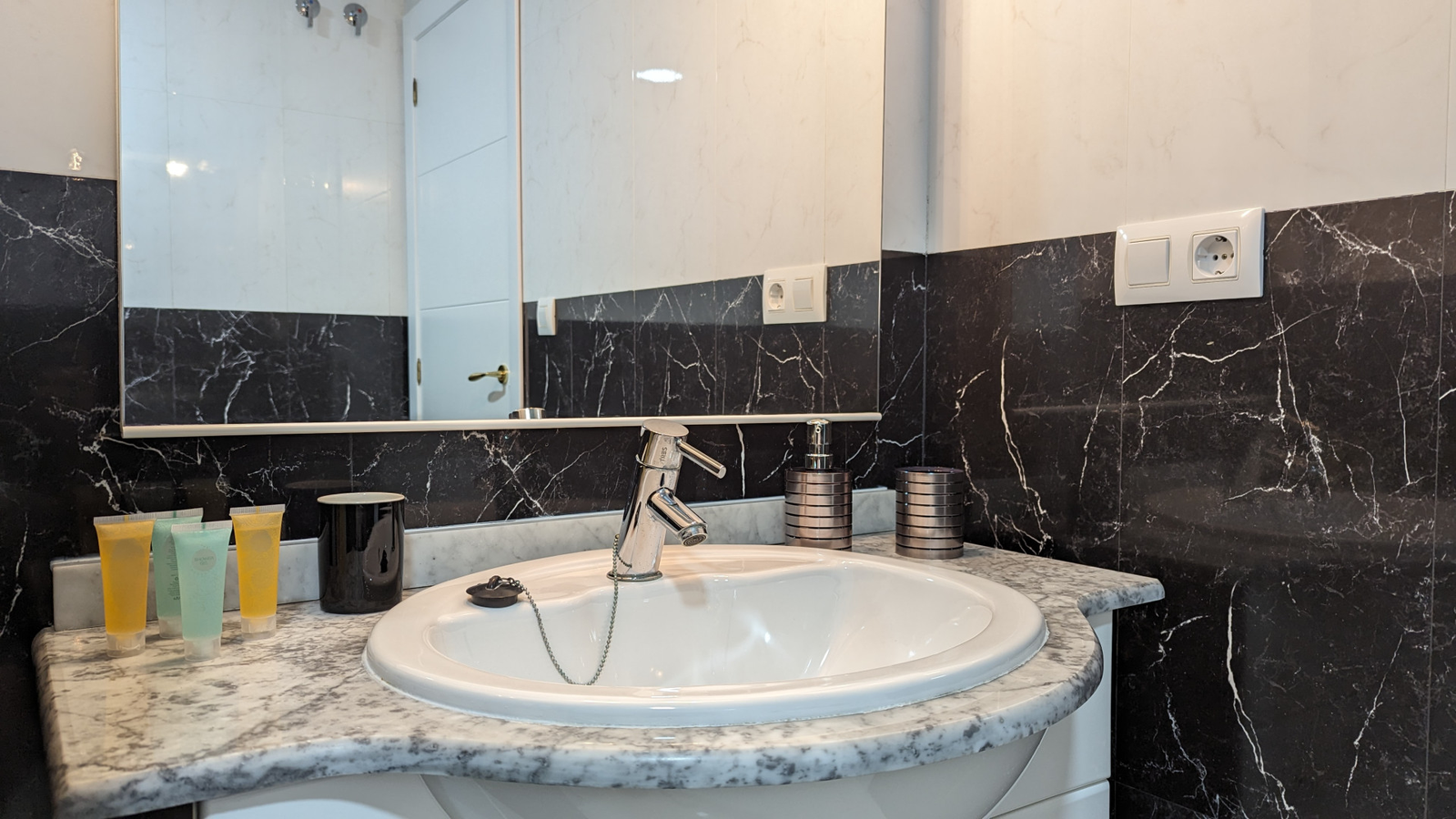 photo of Villa or house on Ctra. del Port, 2, 03570 Villajoyosa, Alicante, Spain