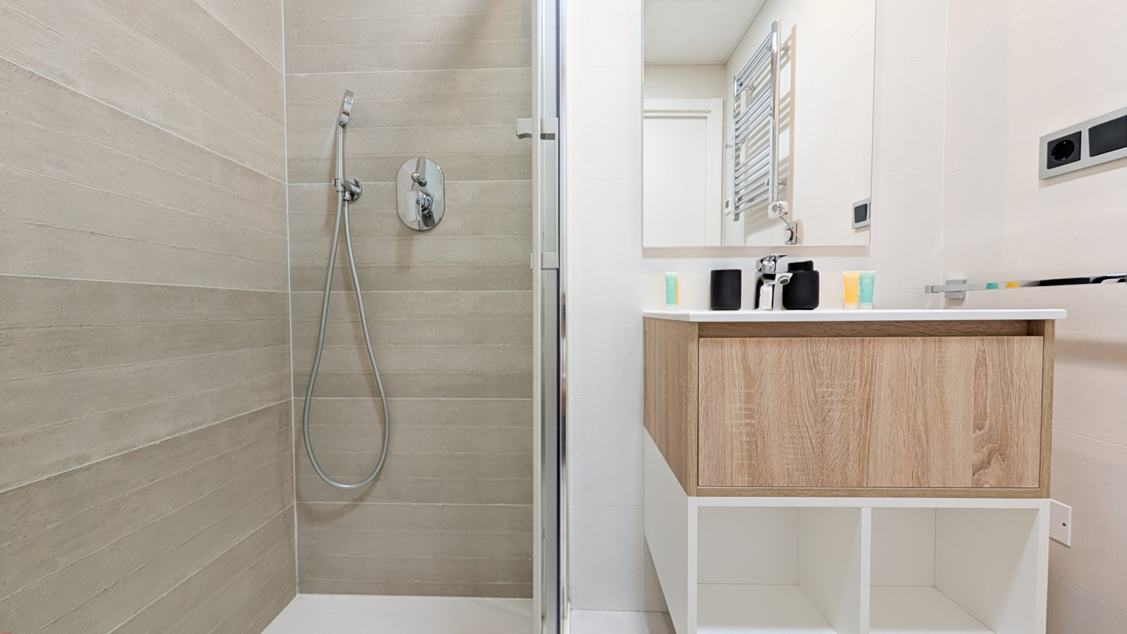 photo of Apartments on Av. de Uruguay, 2, 03502 Benidorm, Alicante, Spain