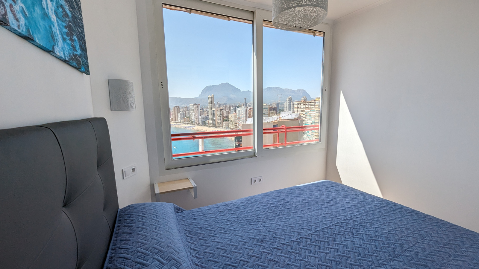 photo of Apartments on Playa de Levante, C. Alcalde Manuel Catalán Chana, 12, 03503 Benidorm, Alicante, Spain