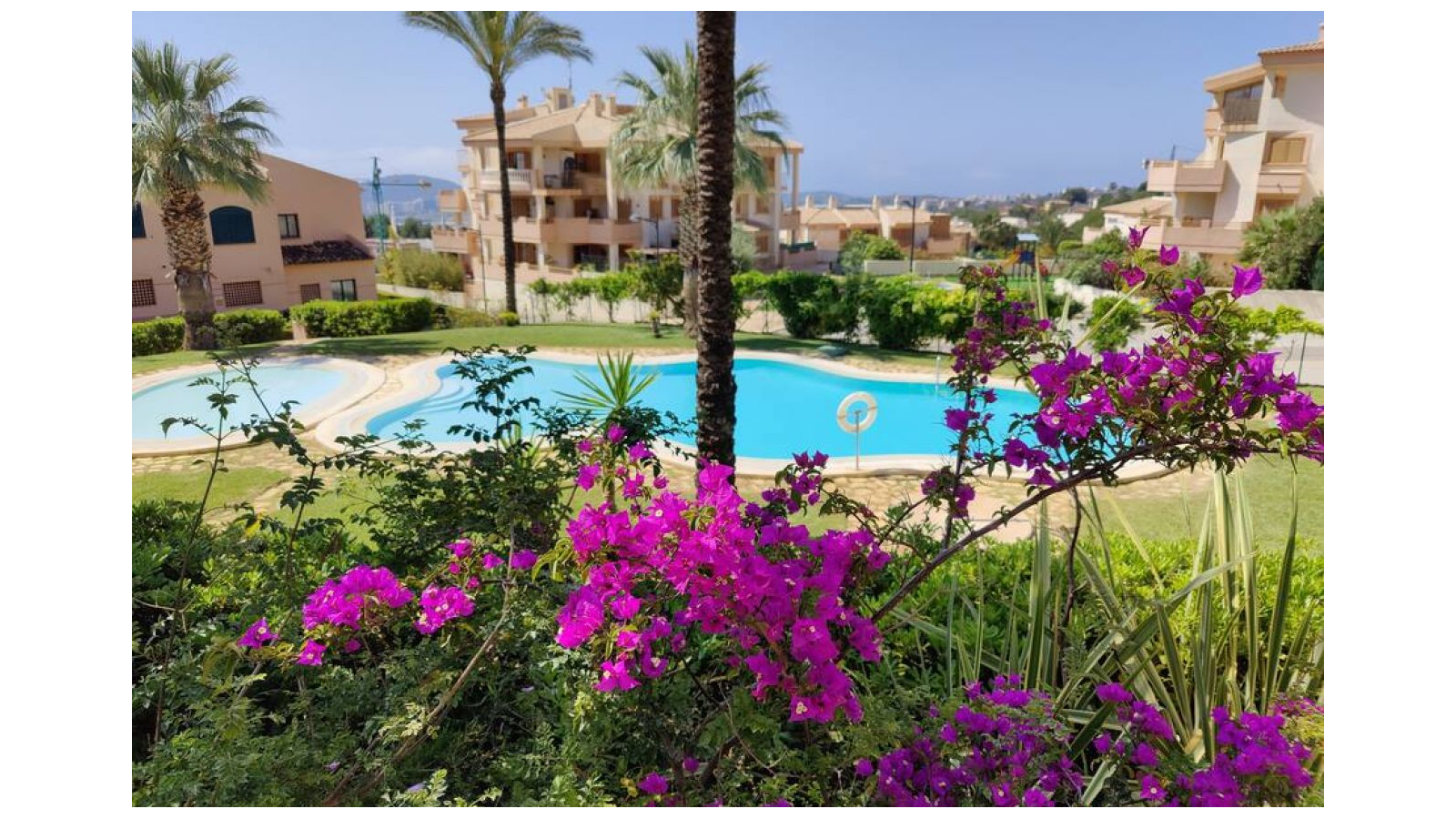 photo of Villa or house on Carrer Berna, 27, 03509 Golf Badia, Alicante, Spain