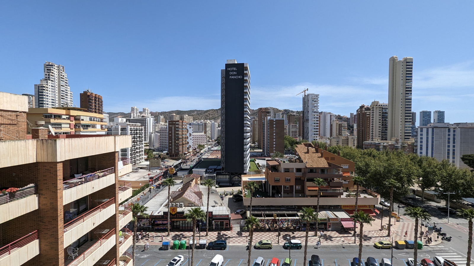 photo of Apartments on Playa de Levante, C. Gerona, 30, 03503 Benidorm, Alicante, Spain