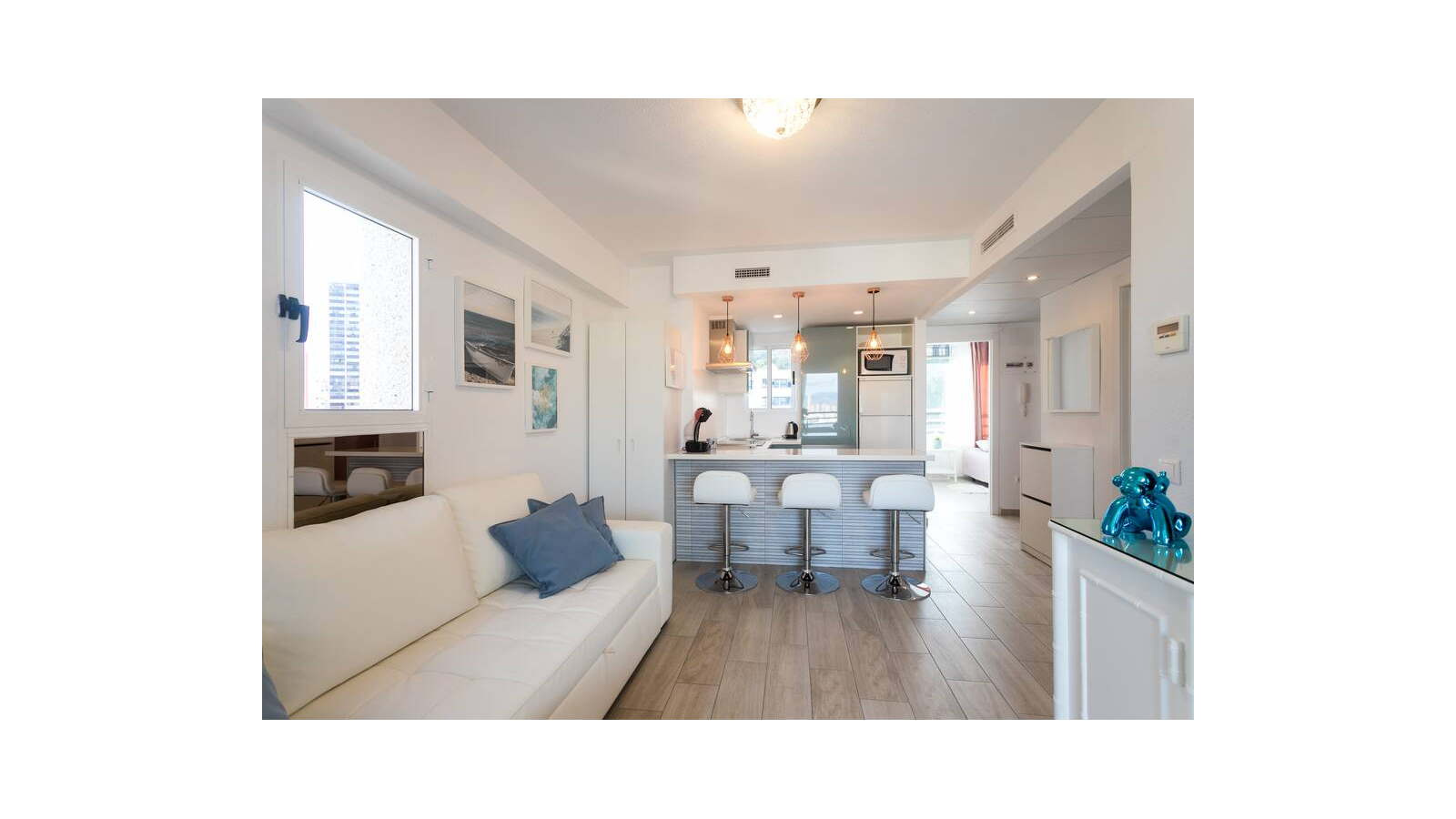 photo of Apartments on C. de Bonn, 4, 03503 Benidorm, Alicante, Spain